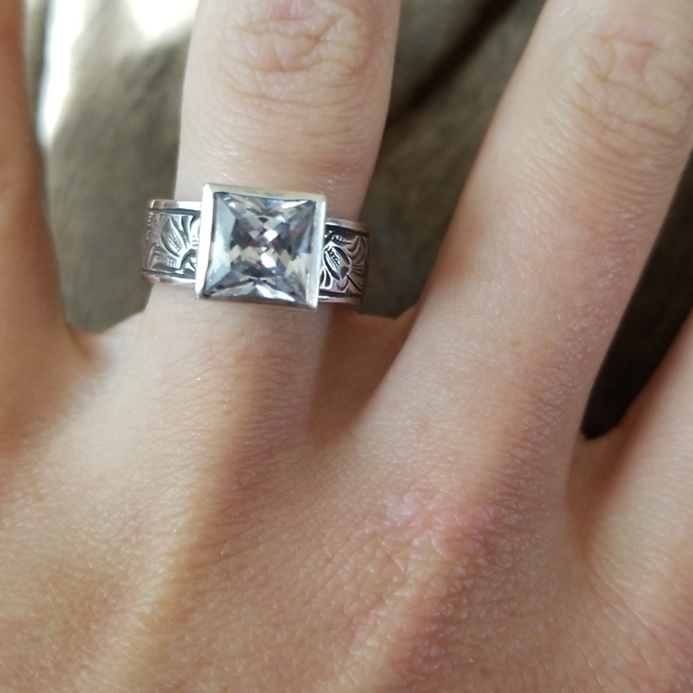 Rocking out design ring - Picture 4 of 5